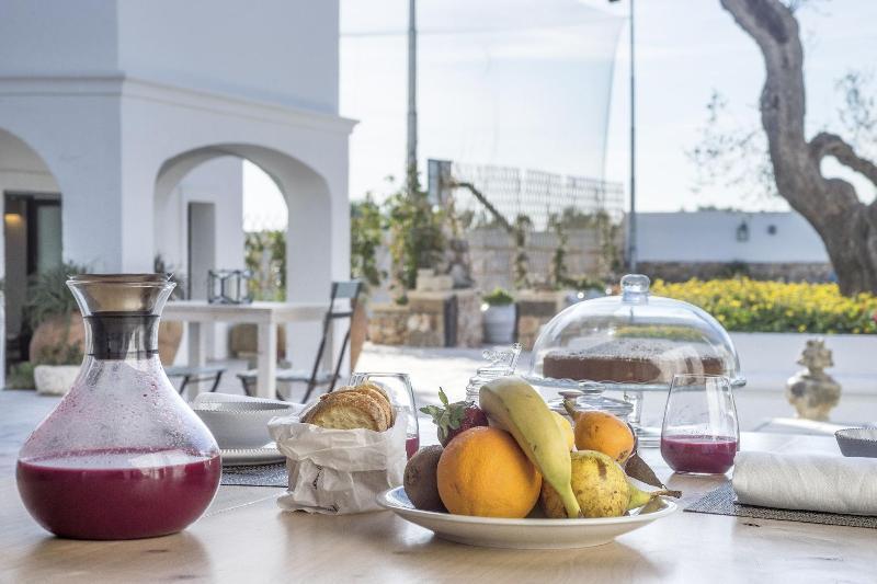 Masseria Le Mandorle Ugento Buitenkant foto