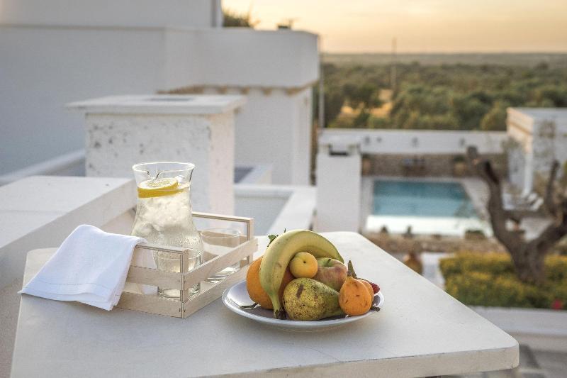 Masseria Le Mandorle Ugento Buitenkant foto
