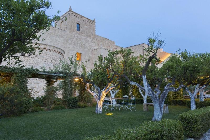 Masseria Le Mandorle Ugento Buitenkant foto