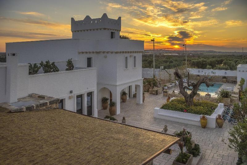 Masseria Le Mandorle Ugento Buitenkant foto