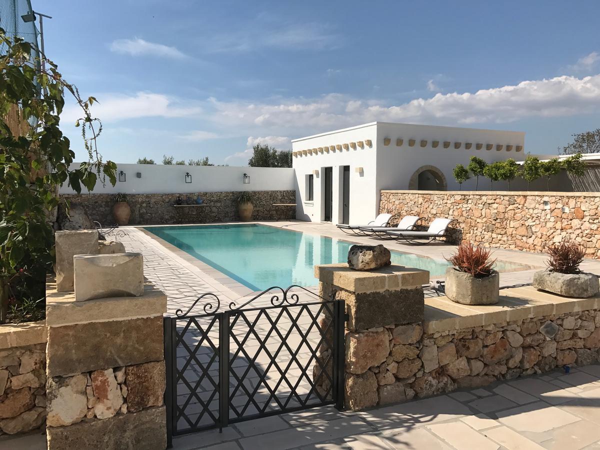 Masseria Le Mandorle Ugento Buitenkant foto