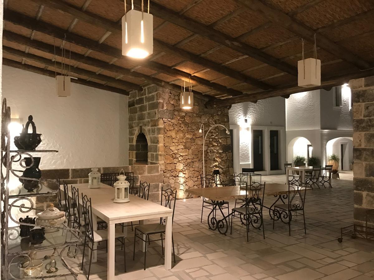 Masseria Le Mandorle Ugento Buitenkant foto